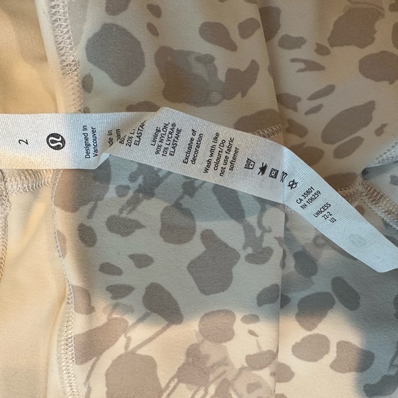 Lululemon Align HR Crop 17 BrandNew! - Picture 4 of 4